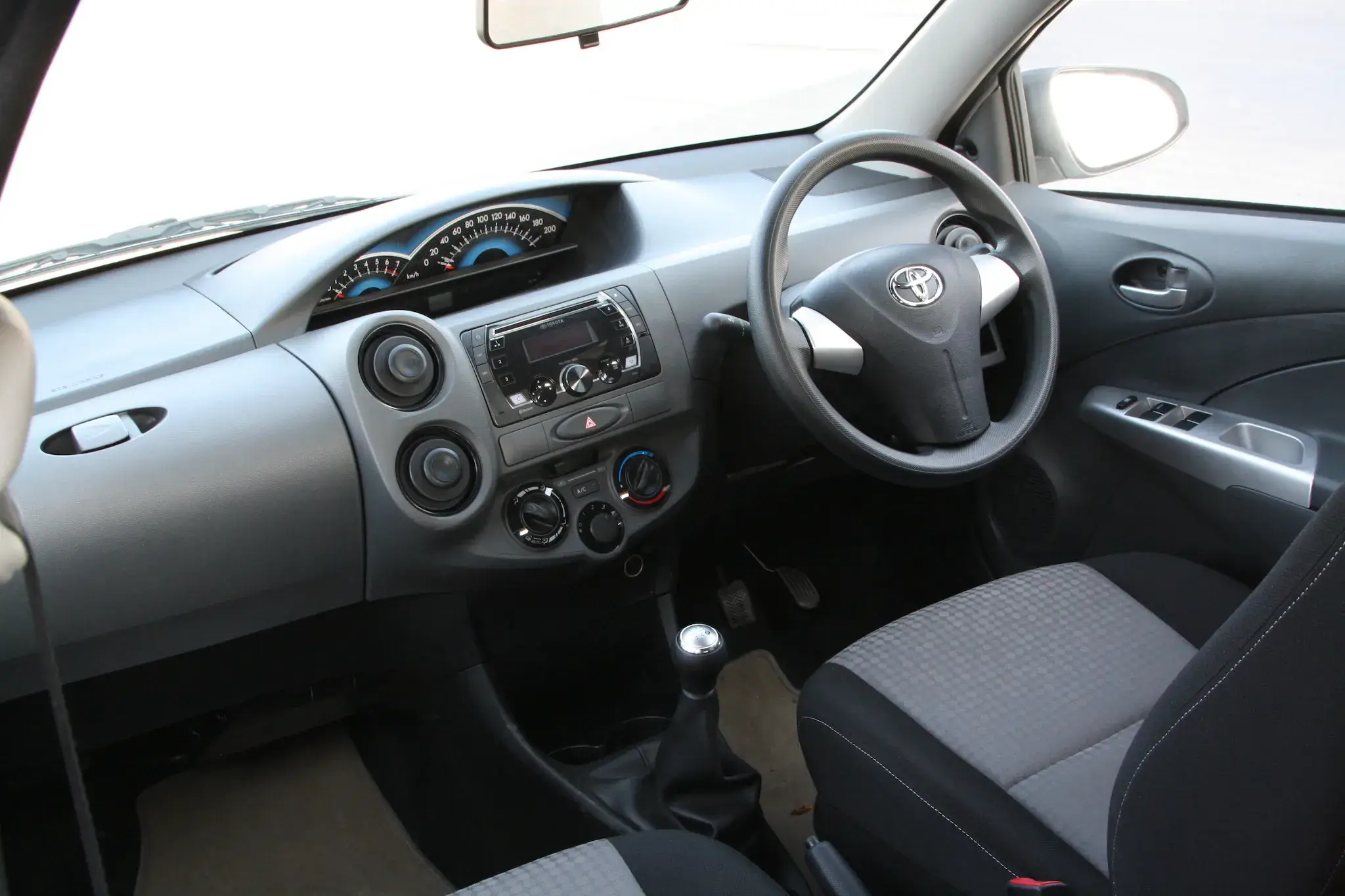 Dzire side